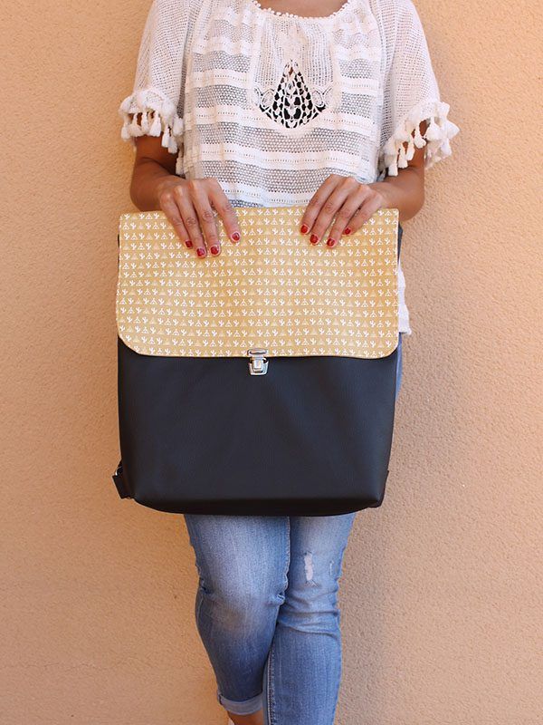 Bolsos y mochilas artesanales. In-Diana